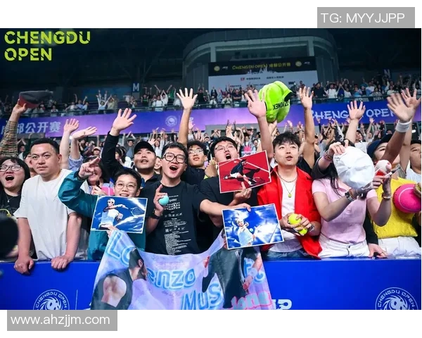 成都网球队的力量揭秘：网球巨献背后的奋斗与荣耀